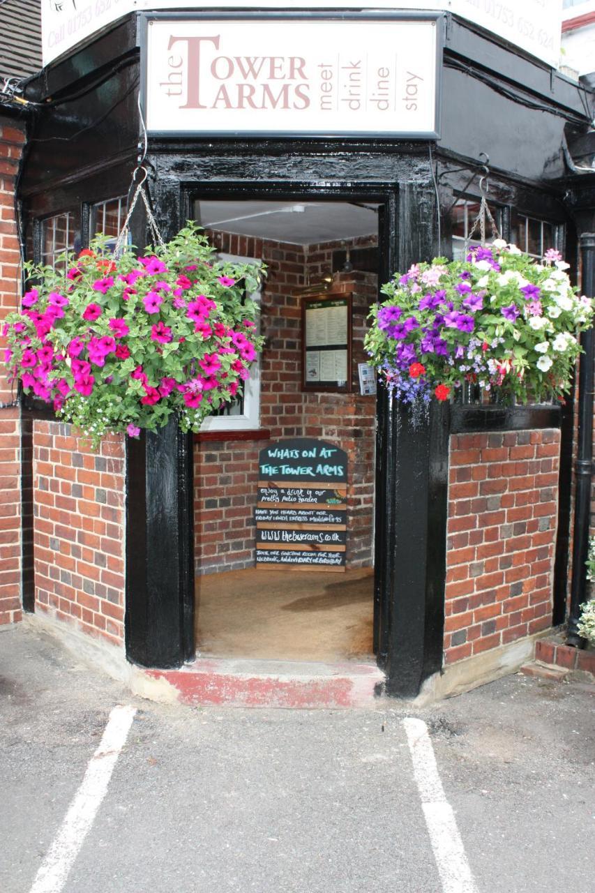 The Tower Arms Hotel Айвър Екстериор снимка